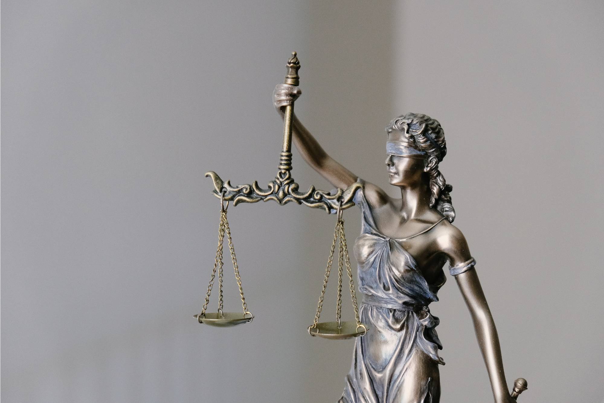 CJ